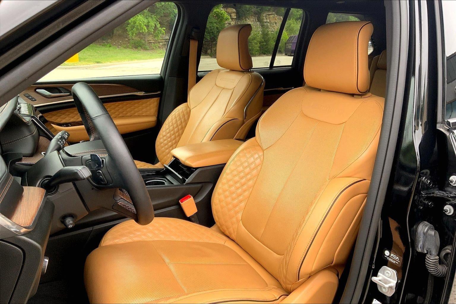 2023 Jeep Grand Cherokee Summit