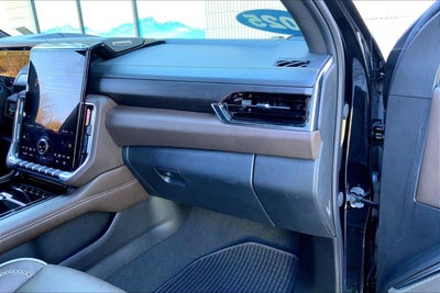 2025 GMC Yukon Denali Ultimate