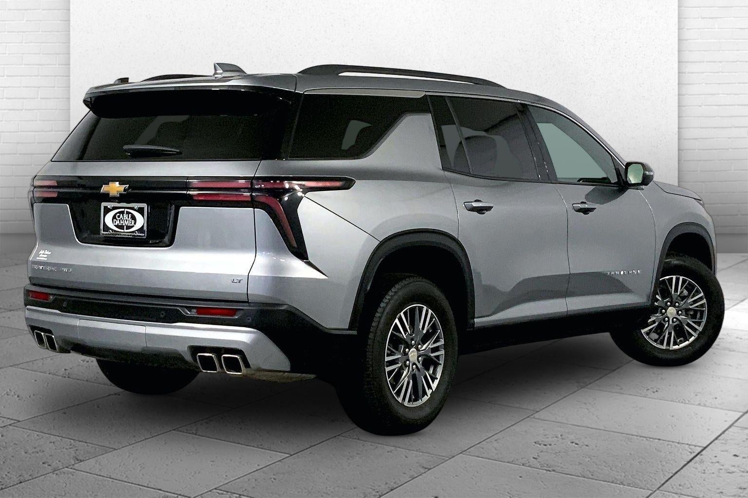 2024 Chevrolet Traverse LT