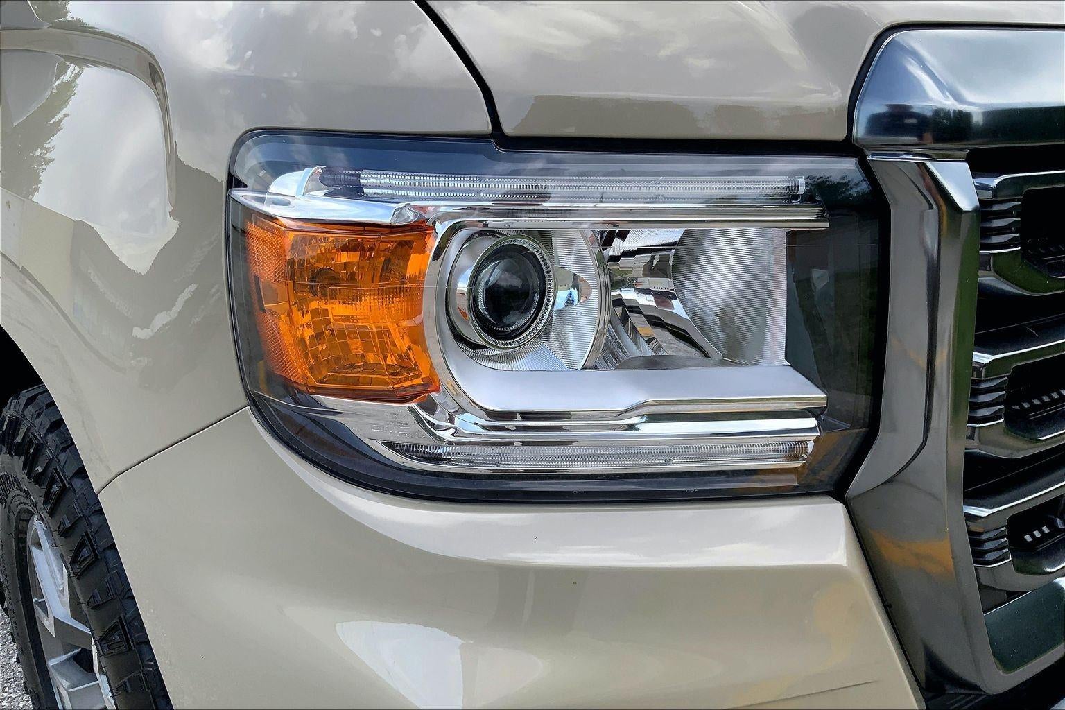 2022 GMC Canyon AT4 - Leather