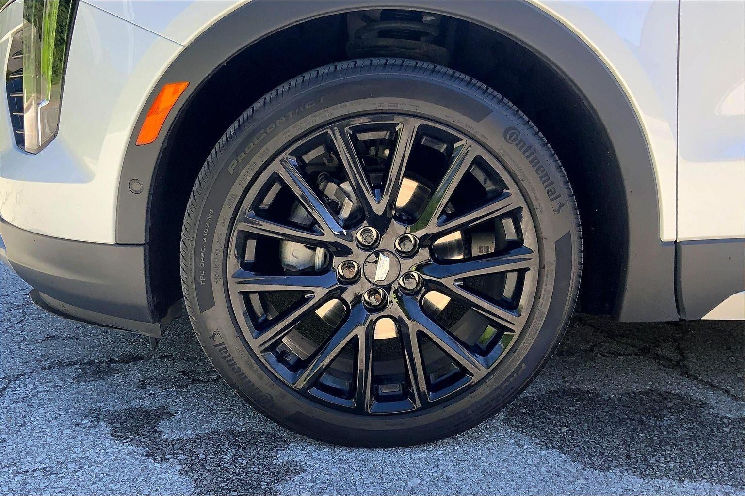 2023 Cadillac XT4 Premium Luxury