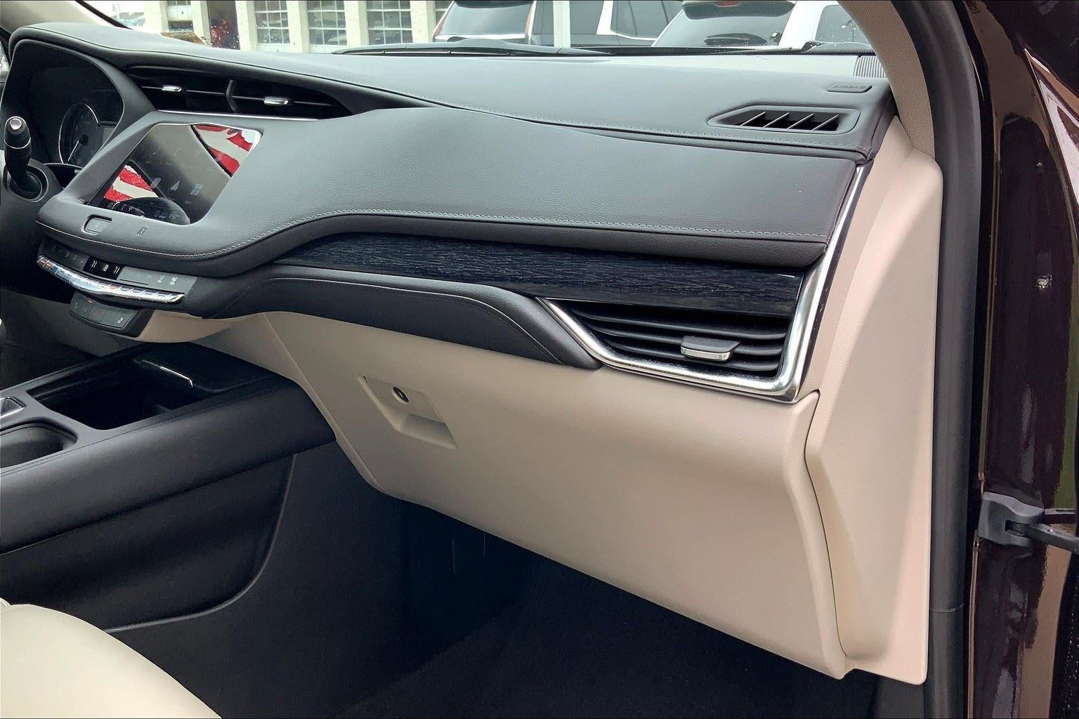 2020 Cadillac XT4 AWD Premium Luxury