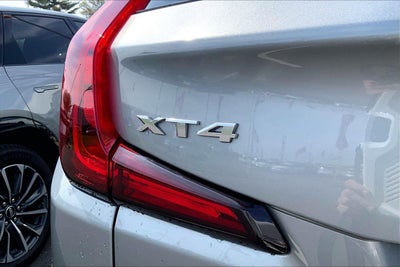 2024 Cadillac XT4 Premium Luxury