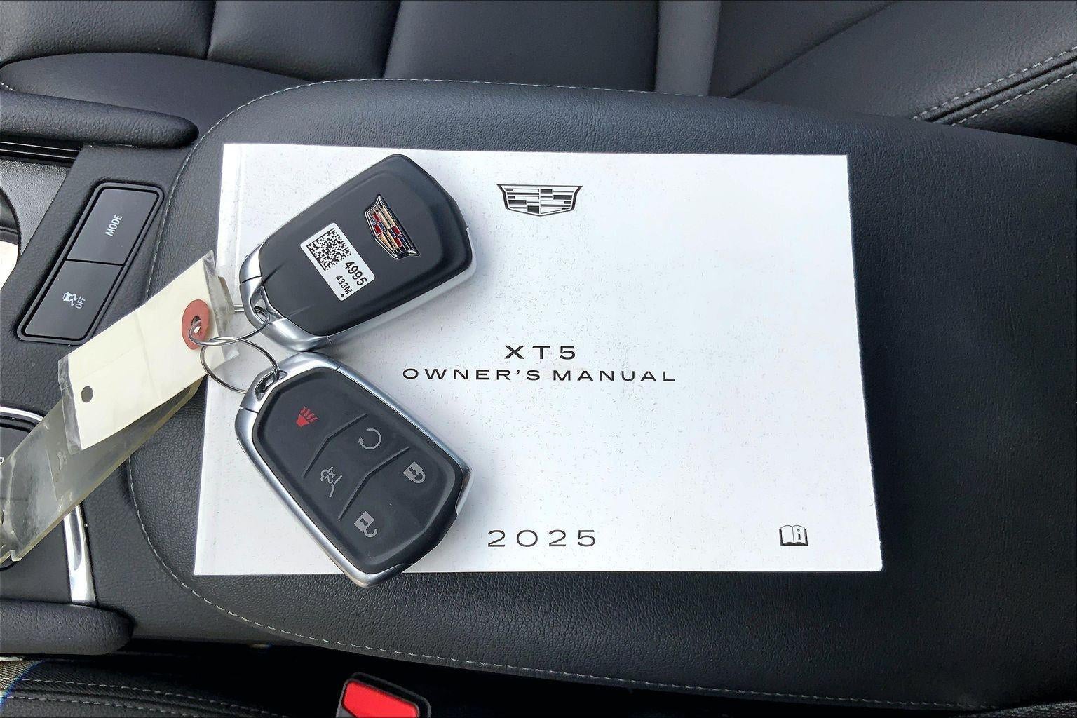 2025 Cadillac XT5 Luxury