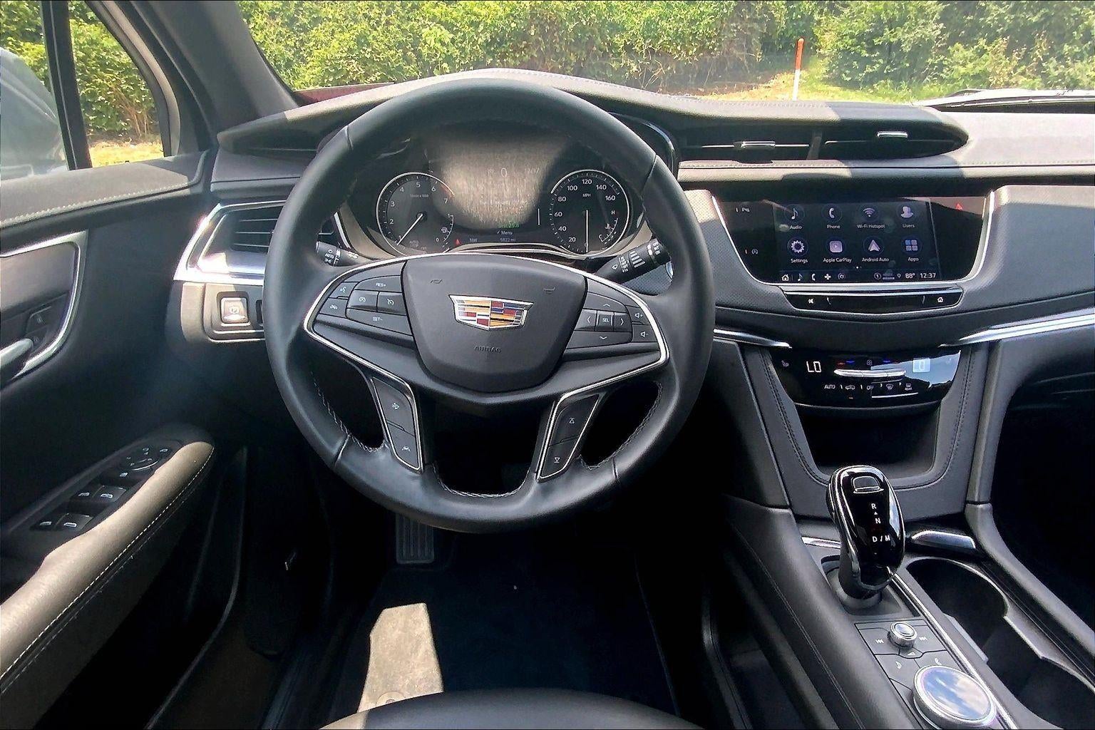 2025 Cadillac XT5 Luxury