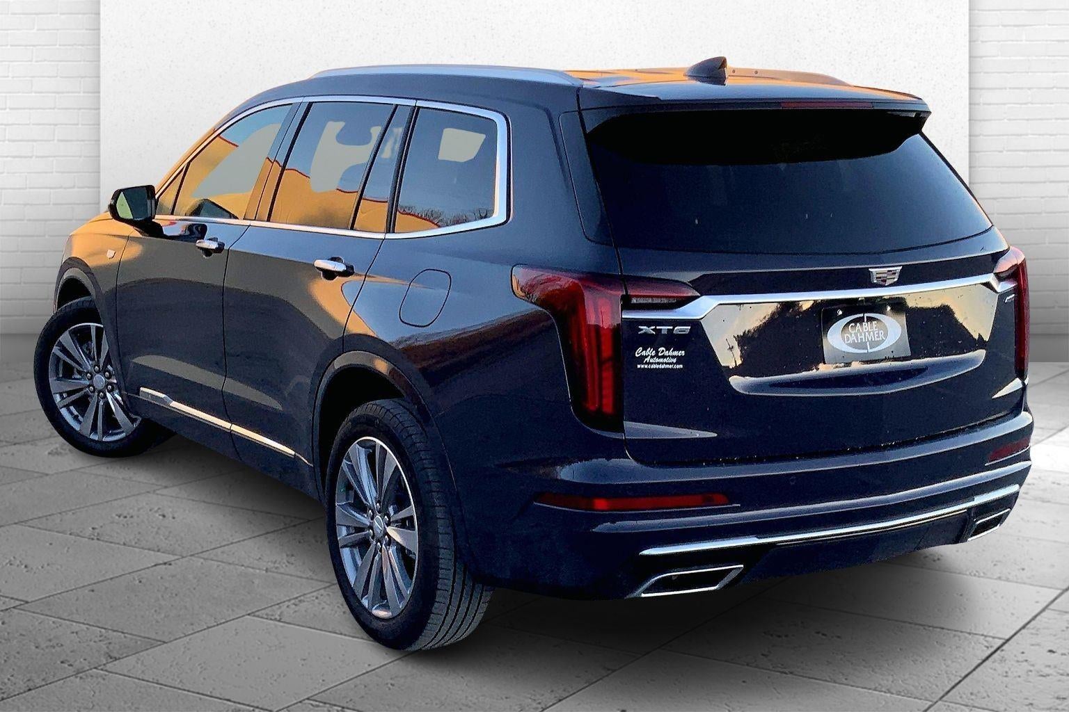 2025 Cadillac XT6 Premium Luxury