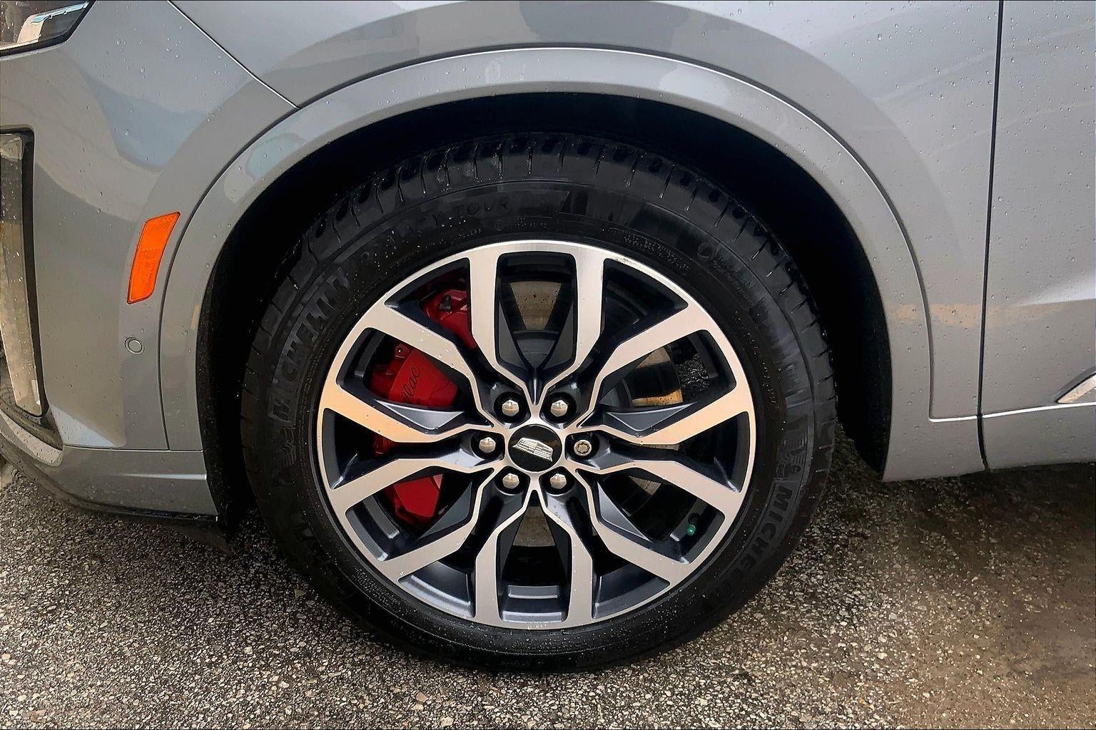 2025 Cadillac XT6 Sport