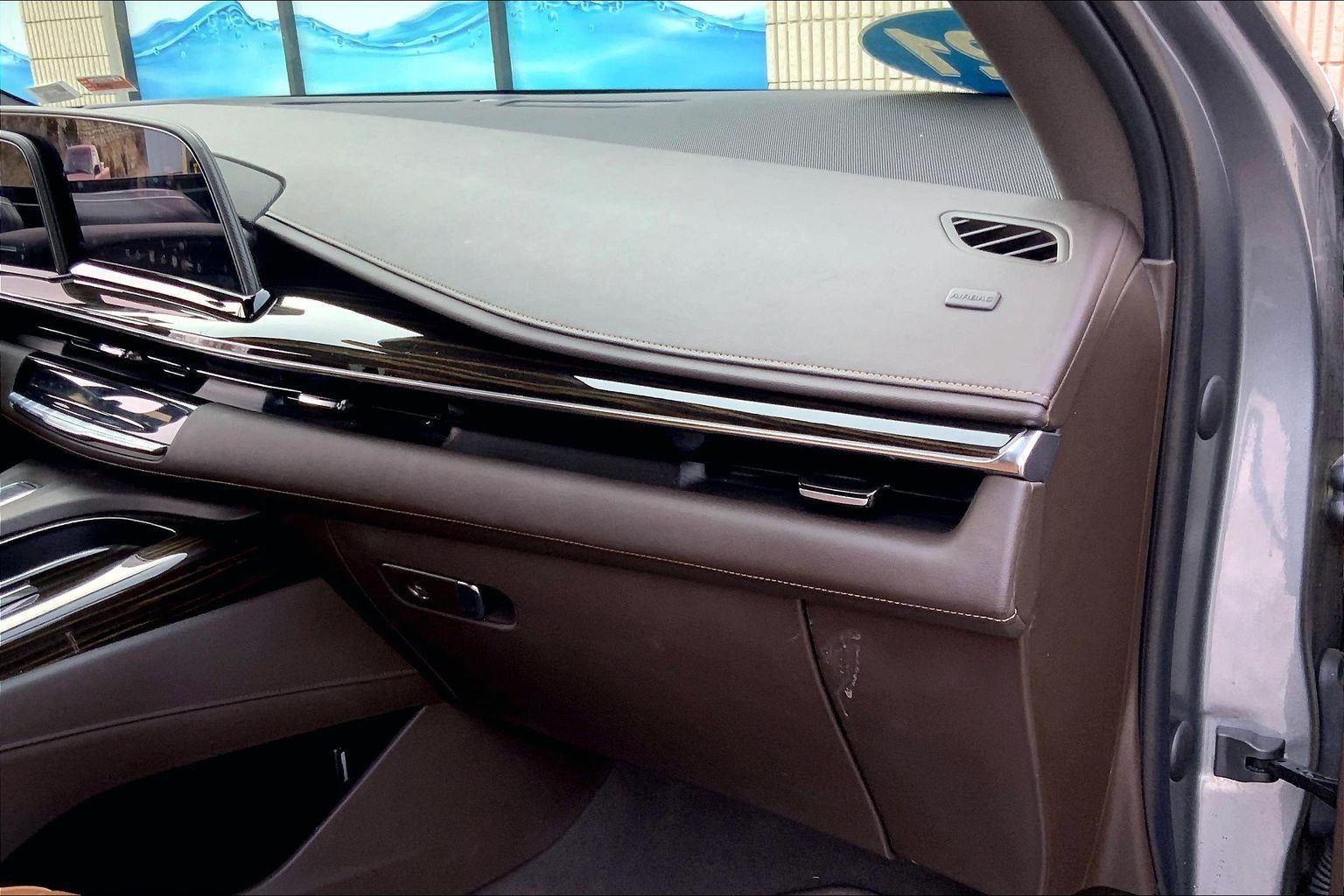 2021 Cadillac Escalade Premium Luxury