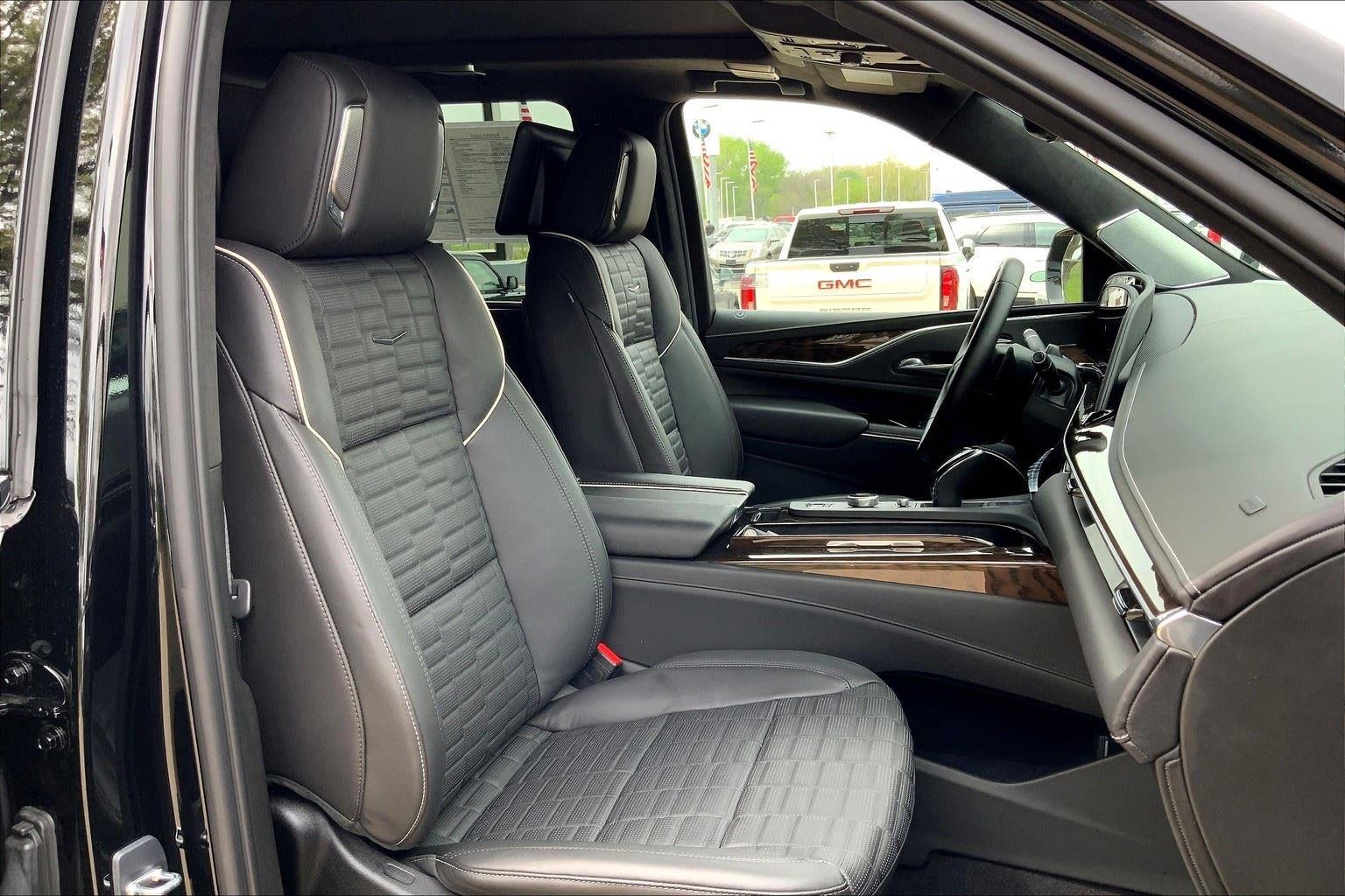 2023 Cadillac Escalade Sport Platinum