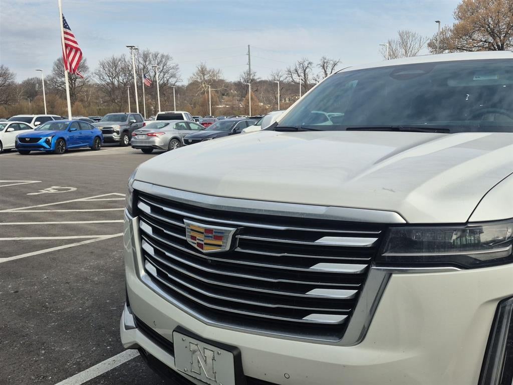 2022 Cadillac Escalade ESV Premium Luxury Platinum