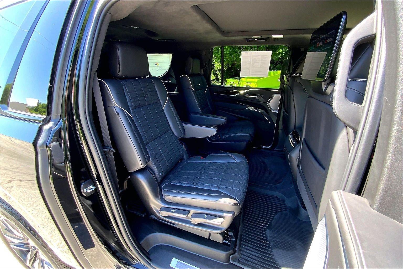 2024 Cadillac Escalade ESV Sport Platinum