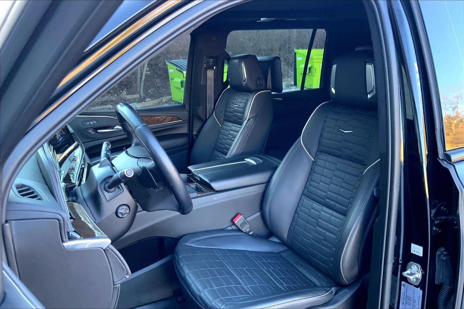 2023 Cadillac Escalade ESV Sport Platinum