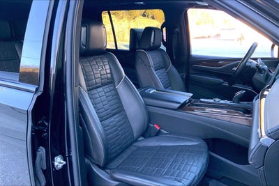 2023 Cadillac Escalade ESV Sport Platinum