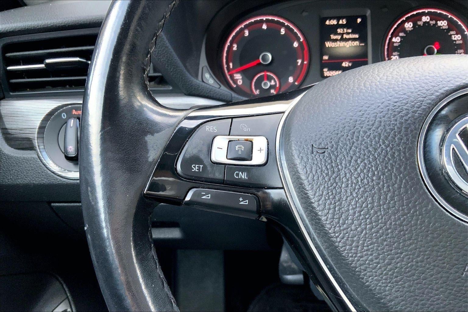 2020 Volkswagen Passat 2.0T R-Line