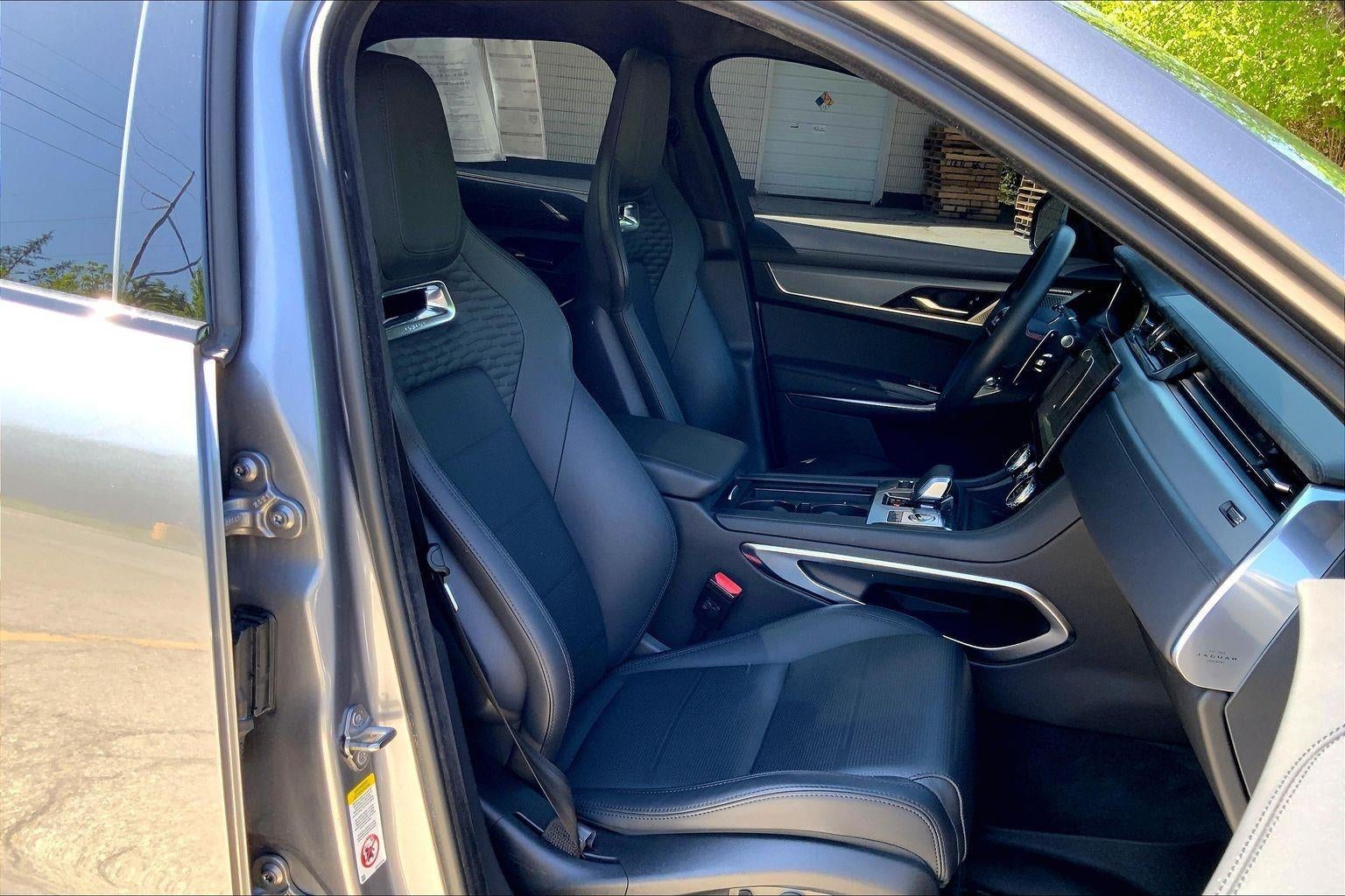 2023 Jaguar F-PACE SVR