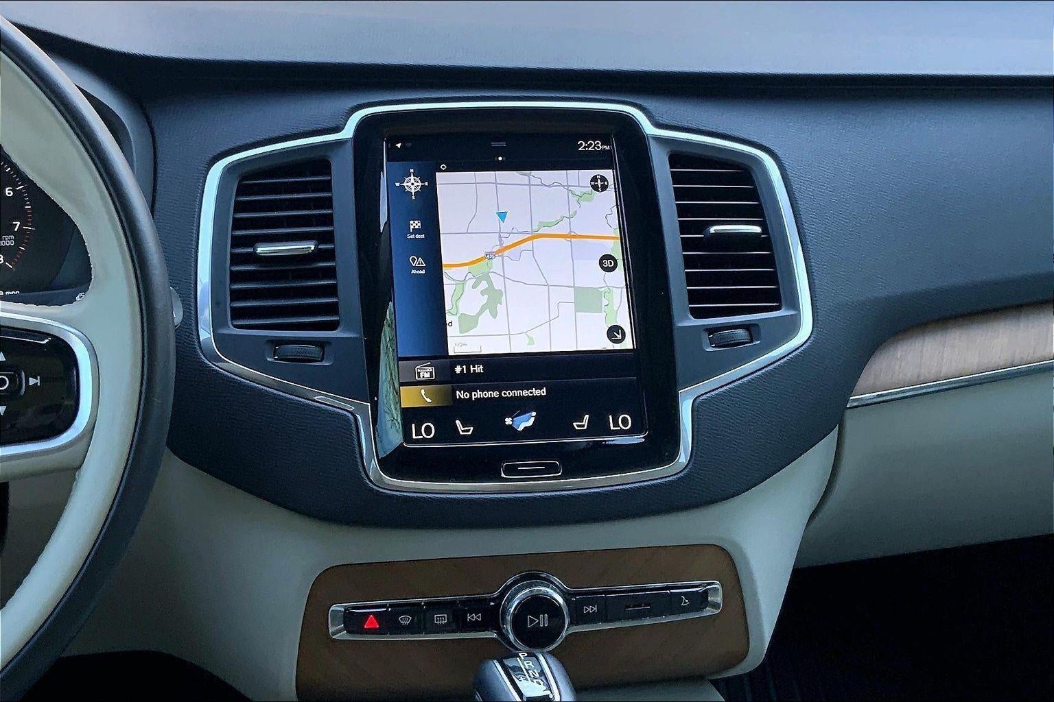 2021 Volvo XC90 Momentum