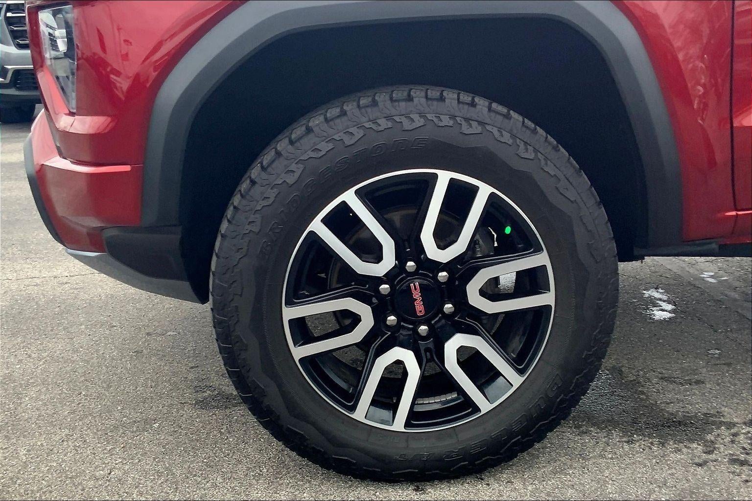 2024 GMC Canyon AT4