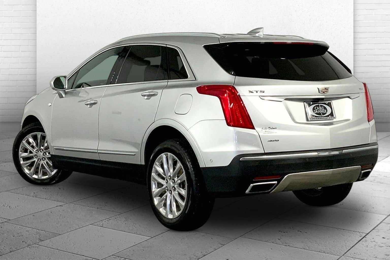 2017 Cadillac XT5 Platinum AWD