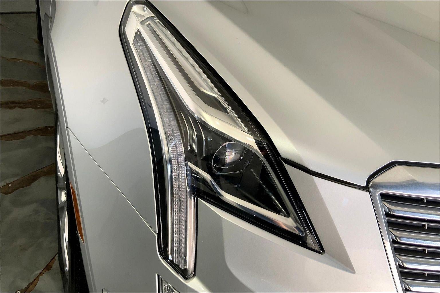 2017 Cadillac XT5 Platinum AWD