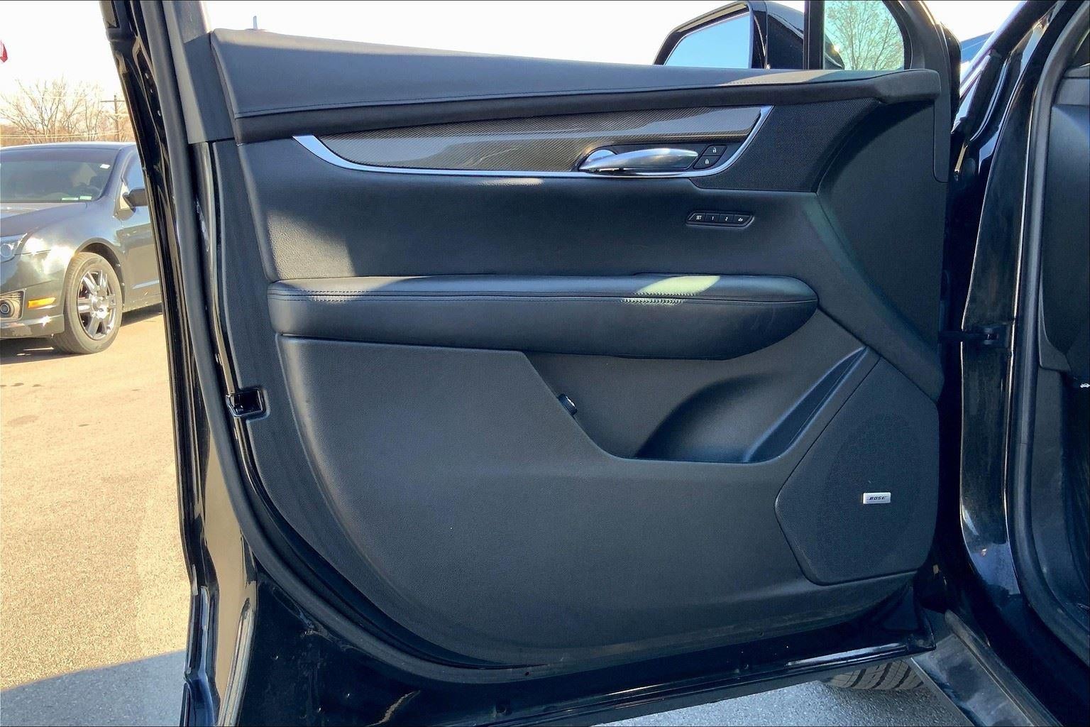 2017 Cadillac XT5 Platinum AWD