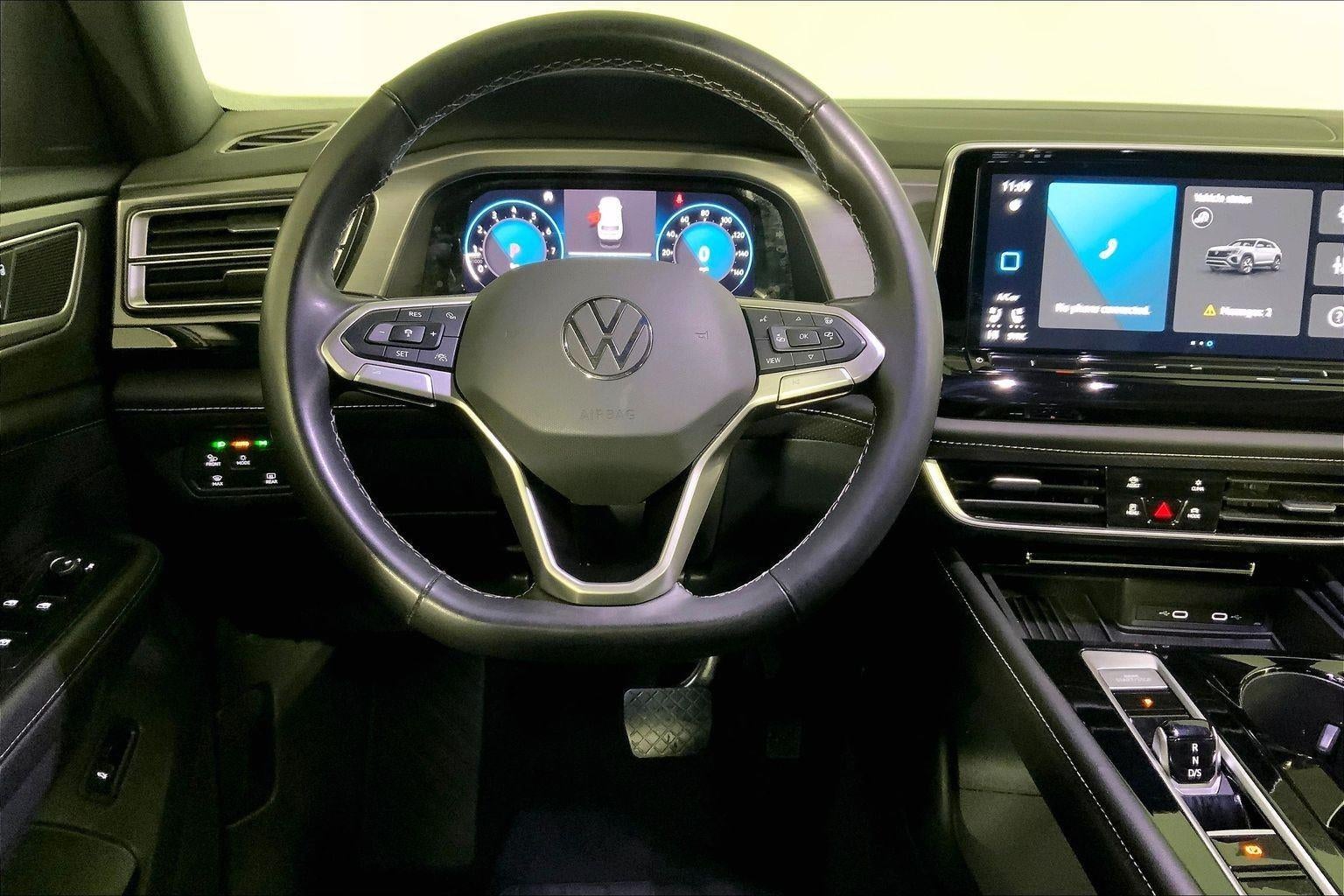 2025 Volkswagen Atlas Cross Sport 2.0T SE w/Technology