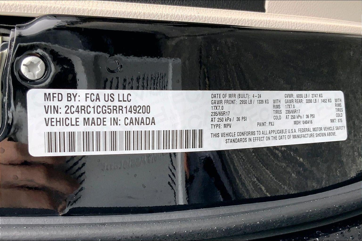 2024 Chrysler Voyager LX