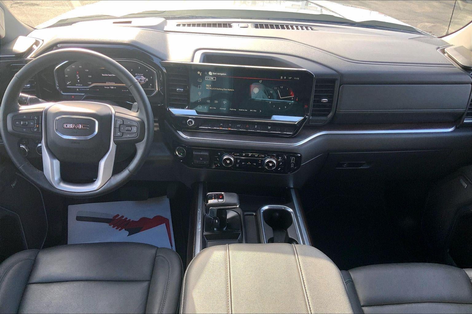 2025 GMC Sierra 1500 SLT