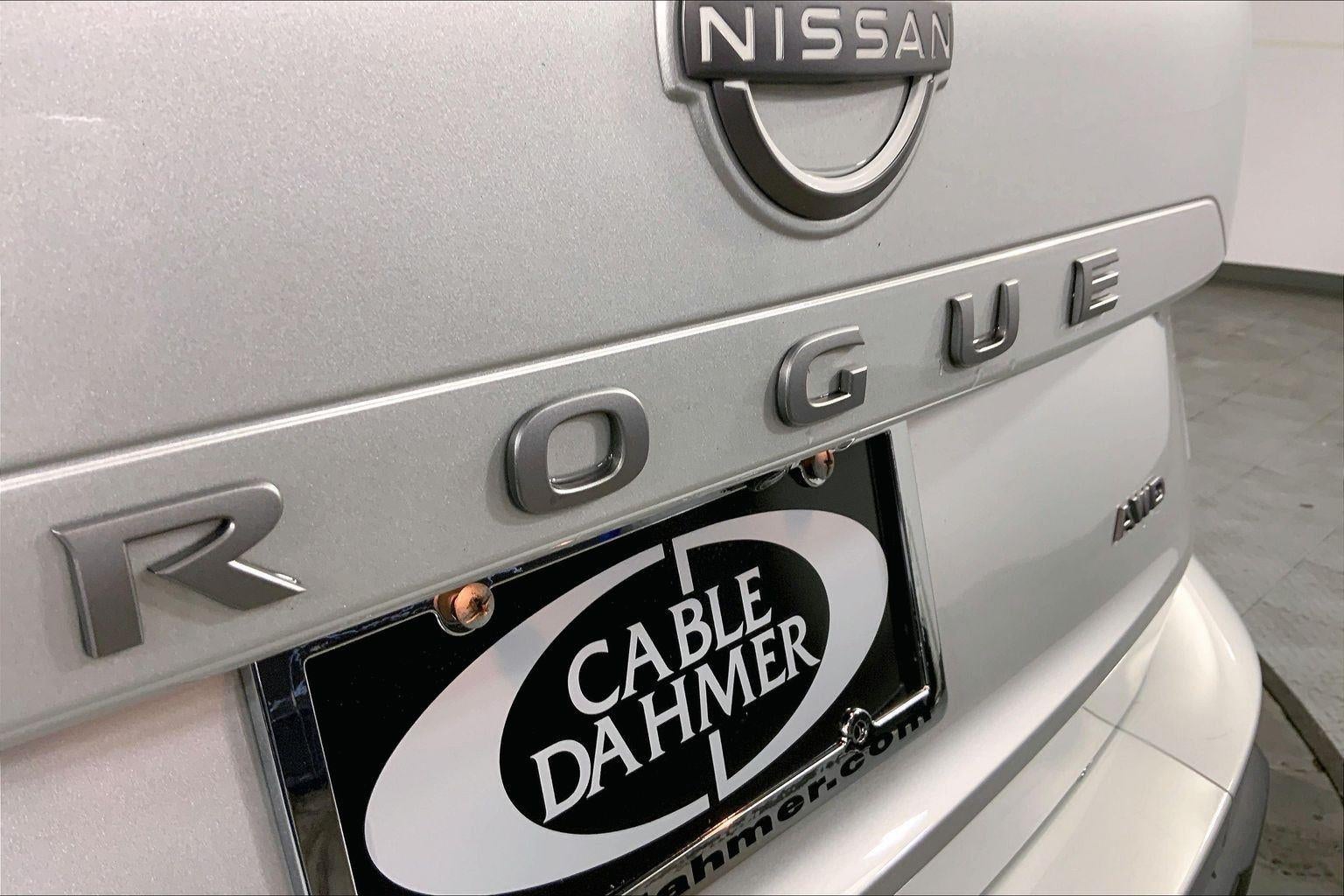 2025 Nissan Rogue SV