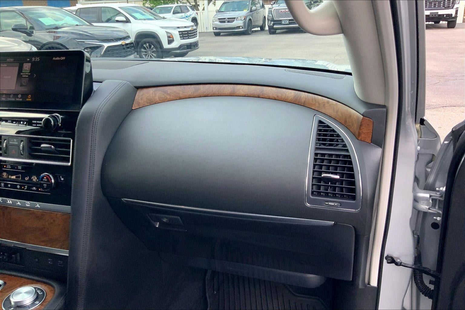 2024 Nissan Armada SL