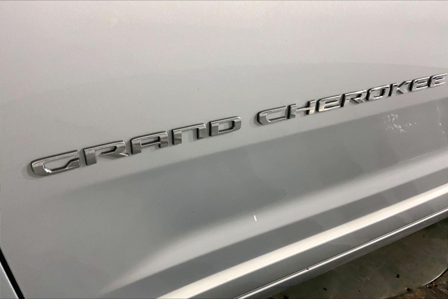 2022 Jeep Grand Cherokee Overland