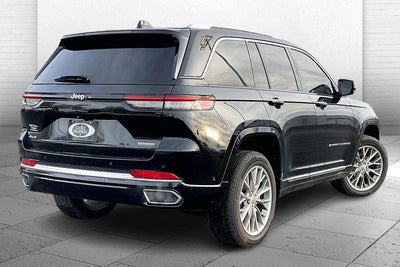 2023 Jeep Grand Cherokee Summit