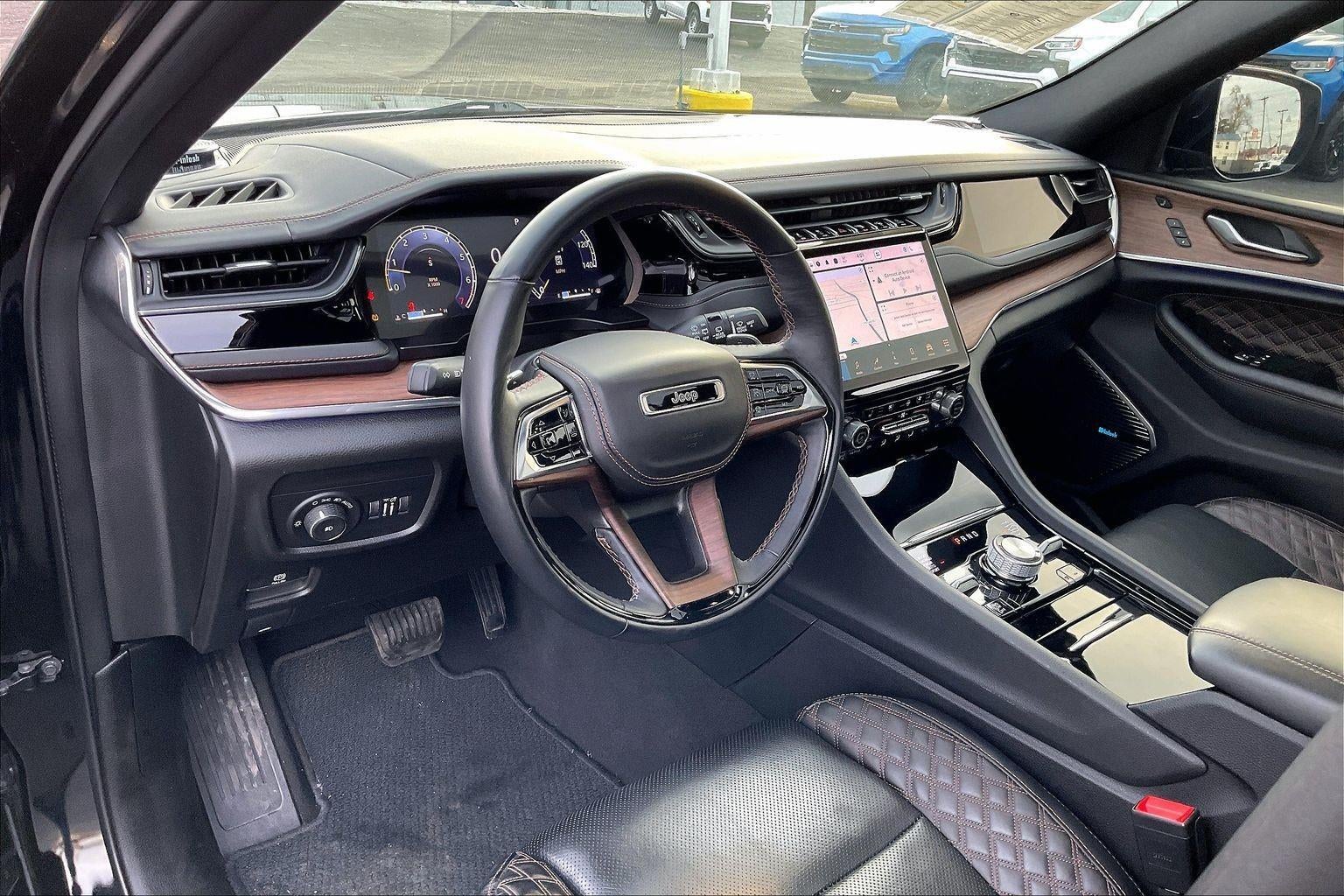 2023 Jeep Grand Cherokee Summit