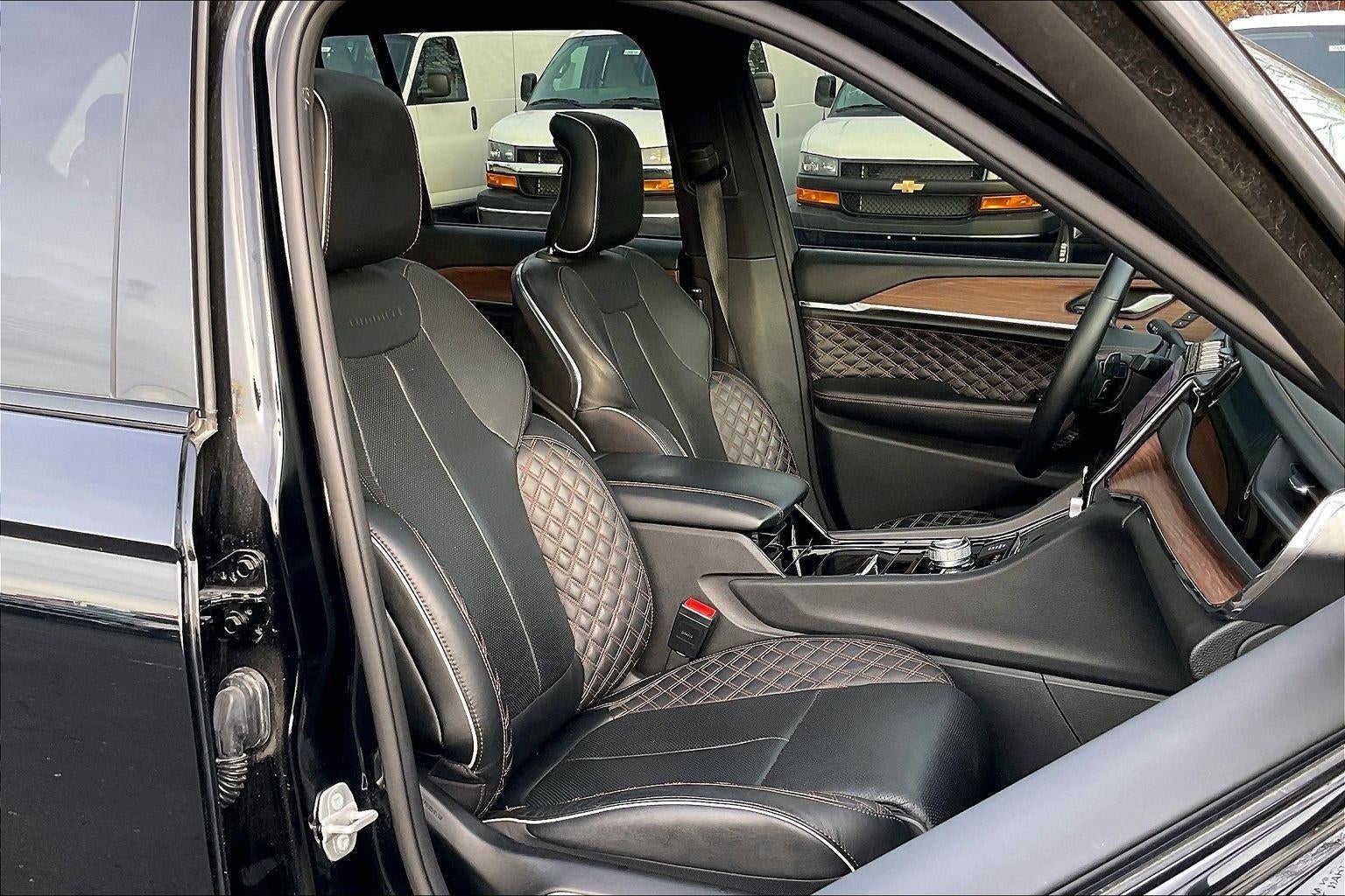 2023 Jeep Grand Cherokee Summit