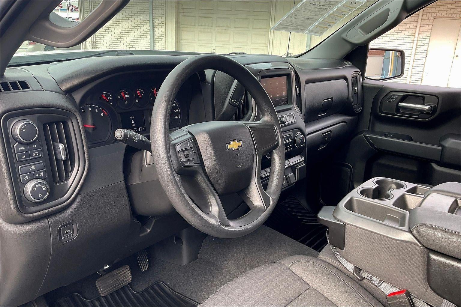 2023 Chevrolet Silverado 1500 Custom