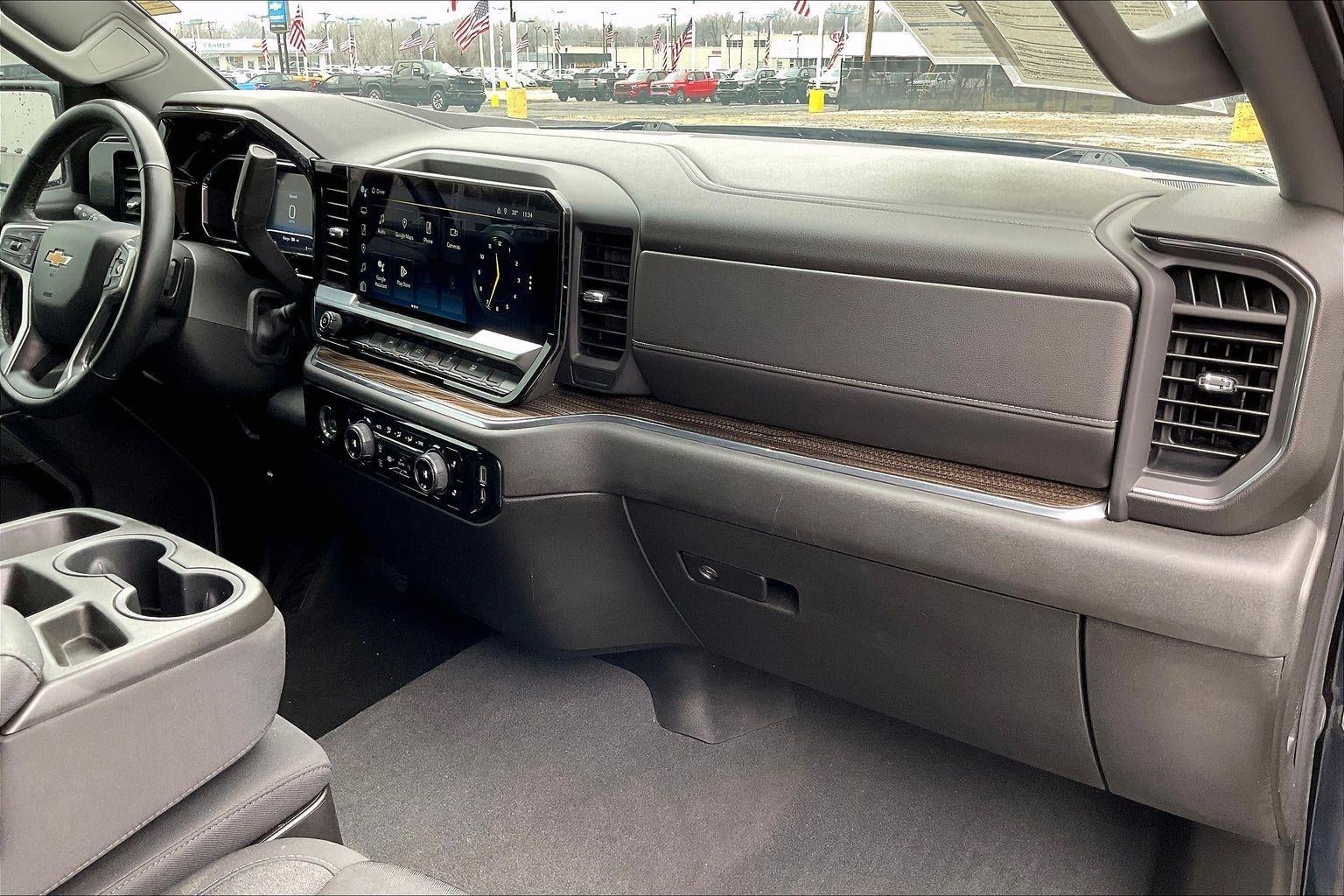 2023 Chevrolet Silverado 1500 LT (2FL)