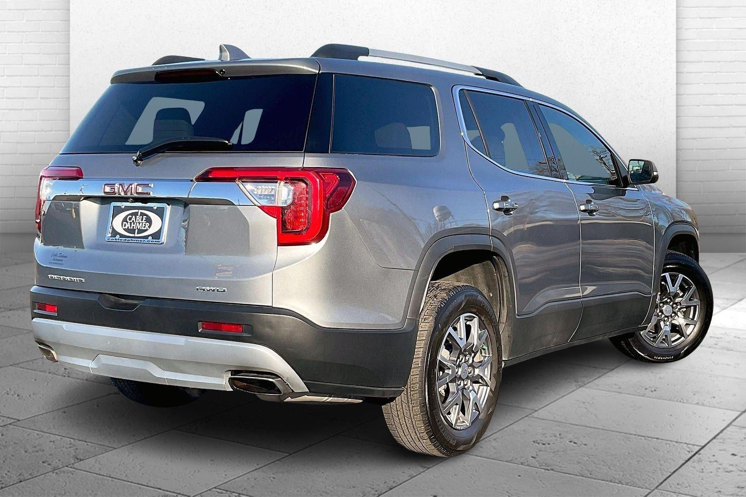 2023 GMC Acadia SLT