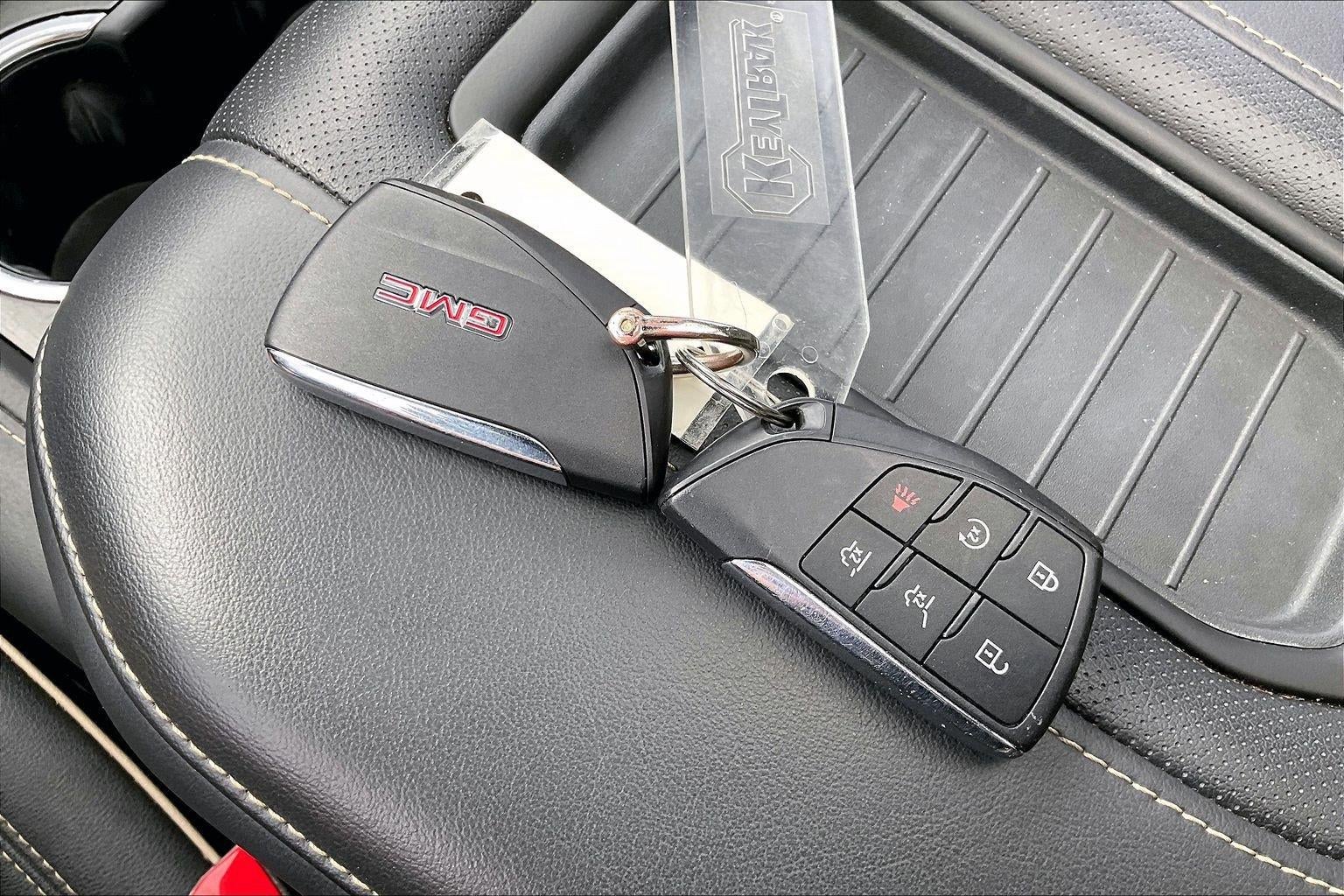 2022 GMC Yukon SLT