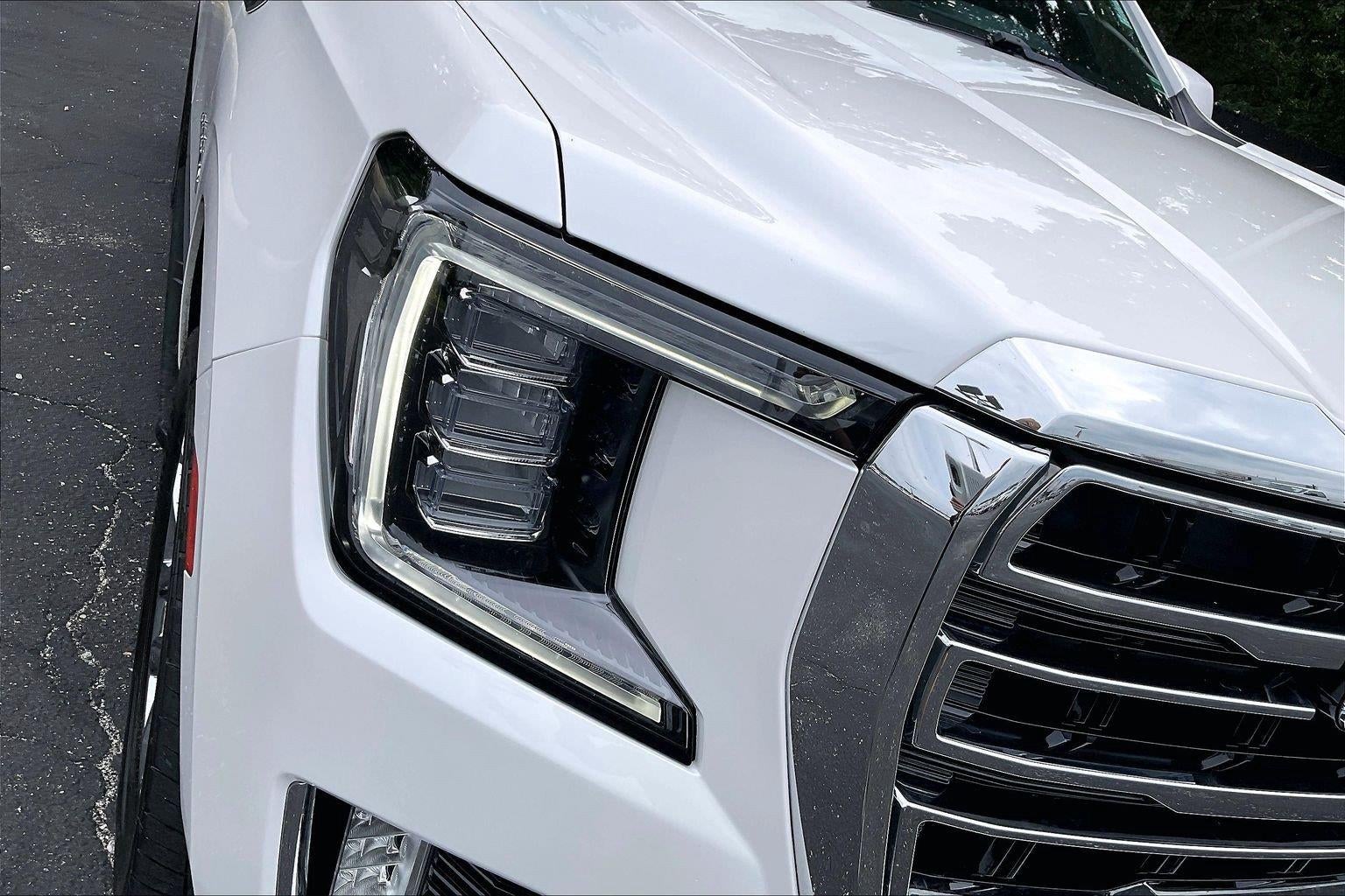 2022 GMC Yukon SLT