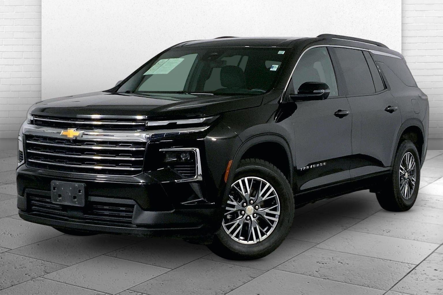 2024 Chevrolet Traverse LT