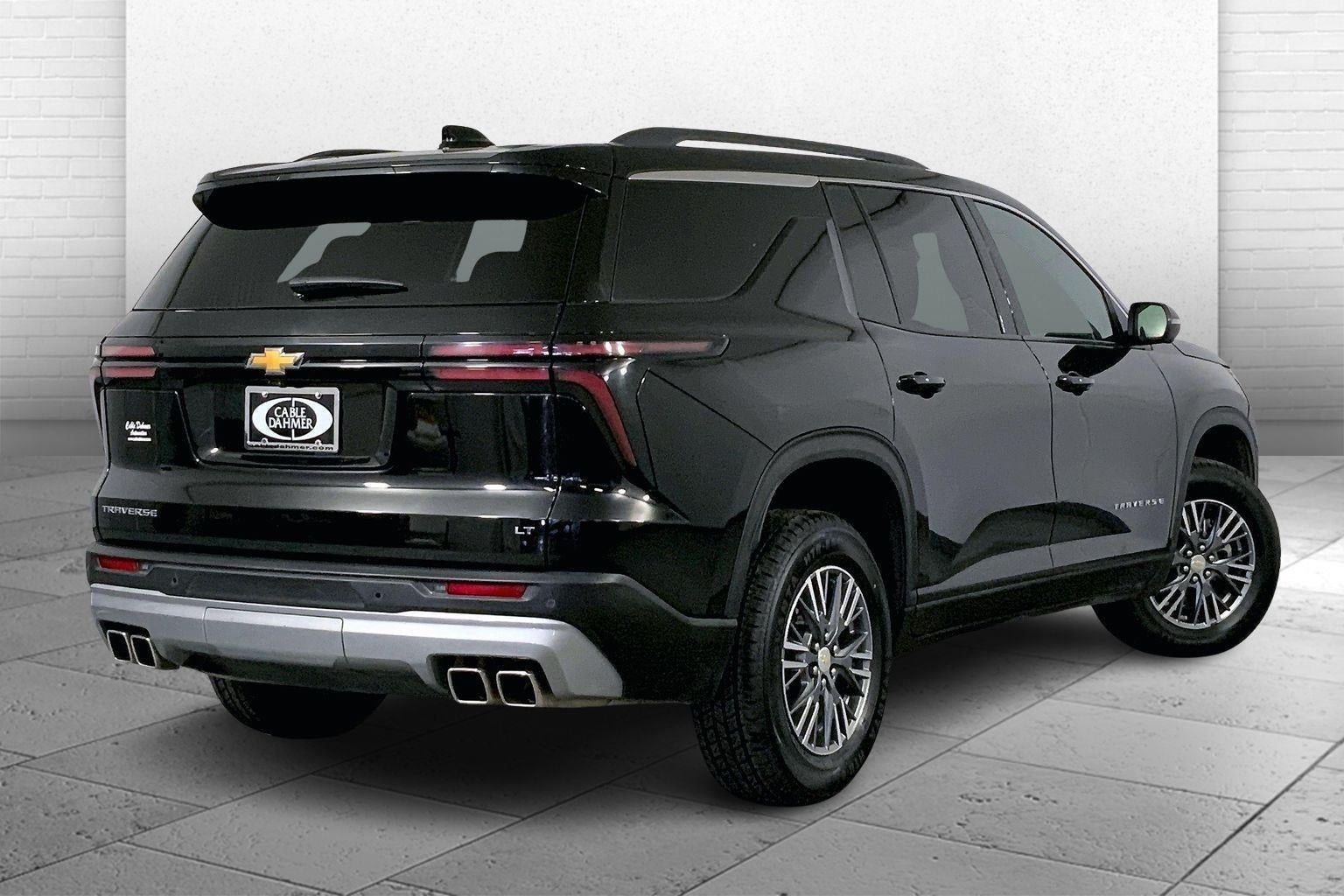 2024 Chevrolet Traverse LT