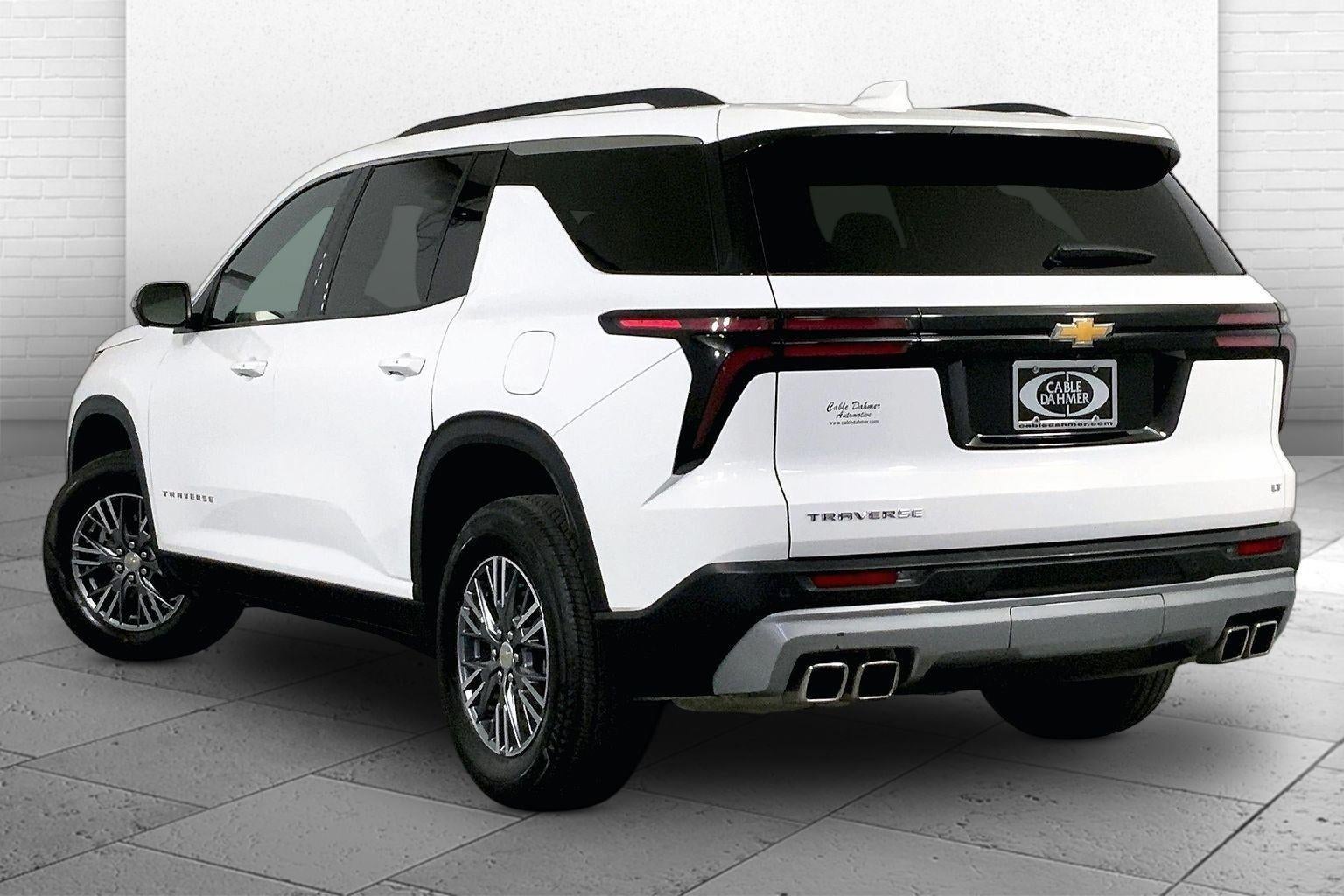 2024 Chevrolet Traverse LT