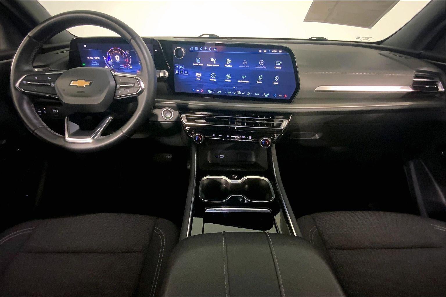 2024 Chevrolet Traverse LT