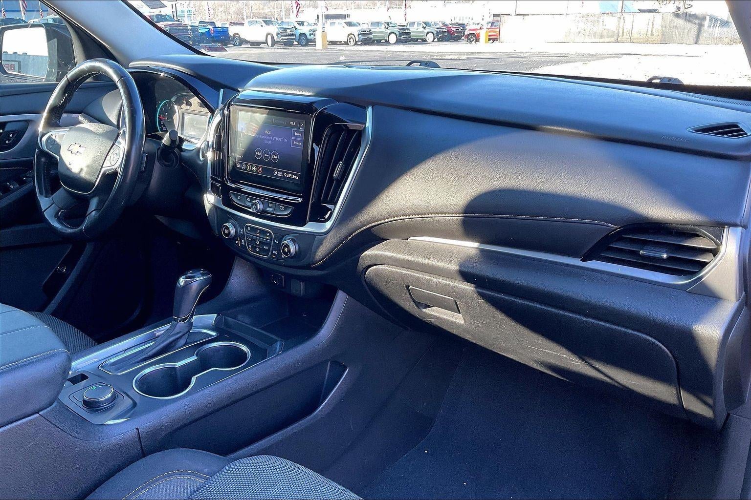 2020 Chevrolet Traverse LT Cloth