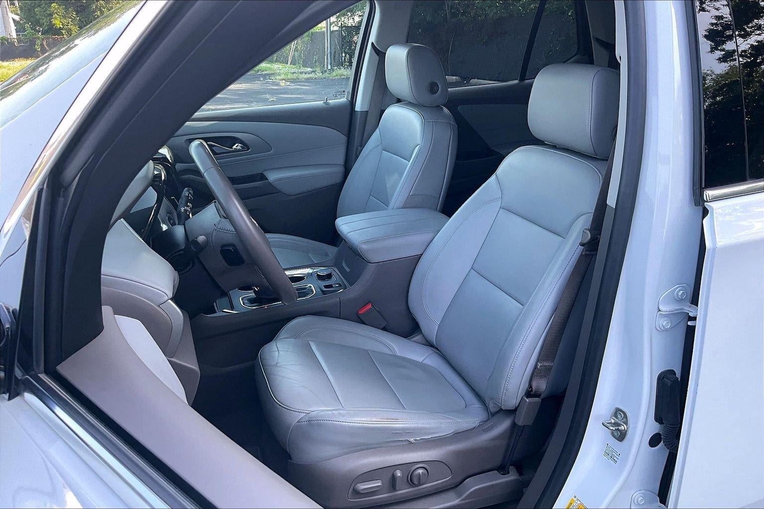 2020 Chevrolet Traverse LT Leather