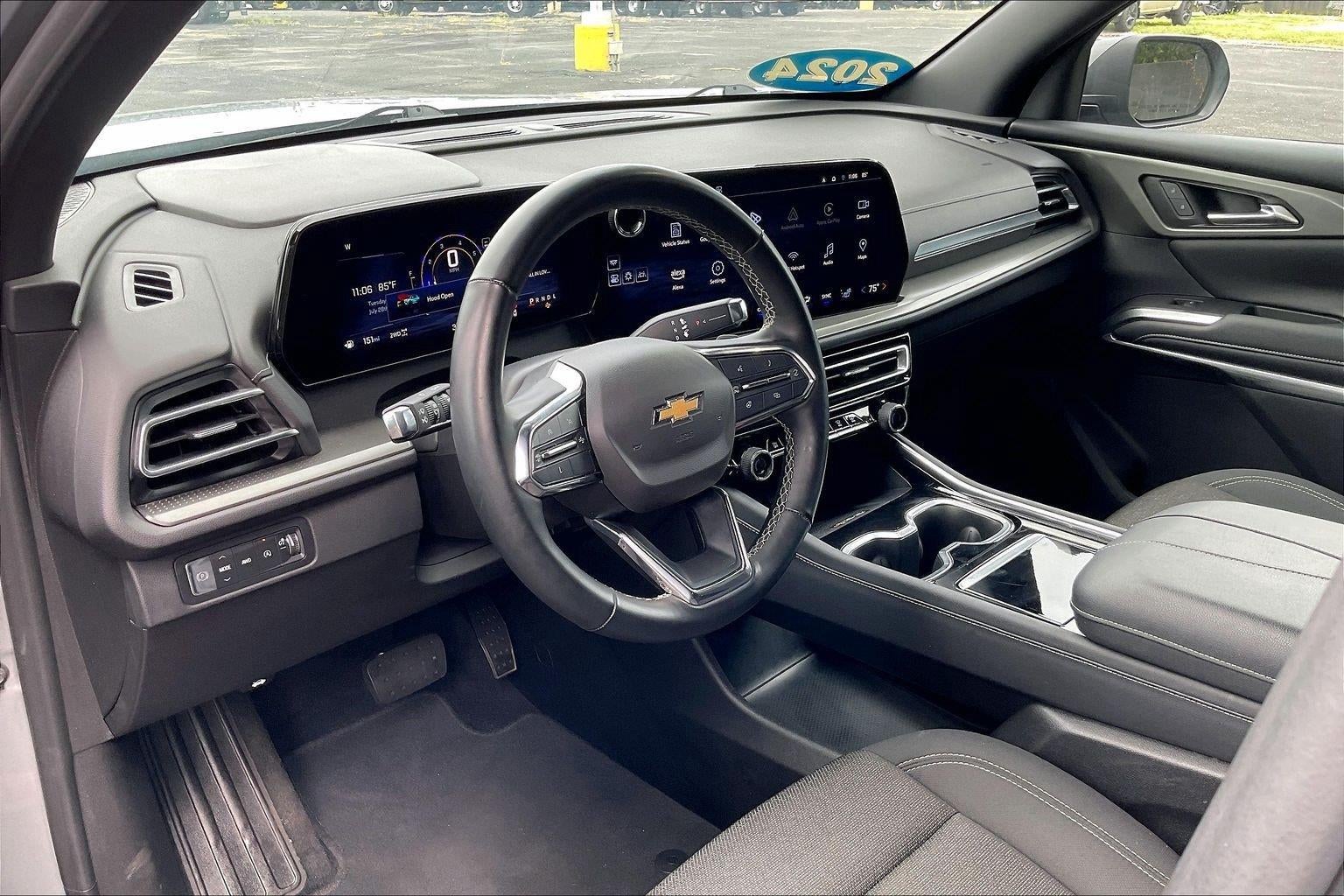 2024 Chevrolet Traverse LT