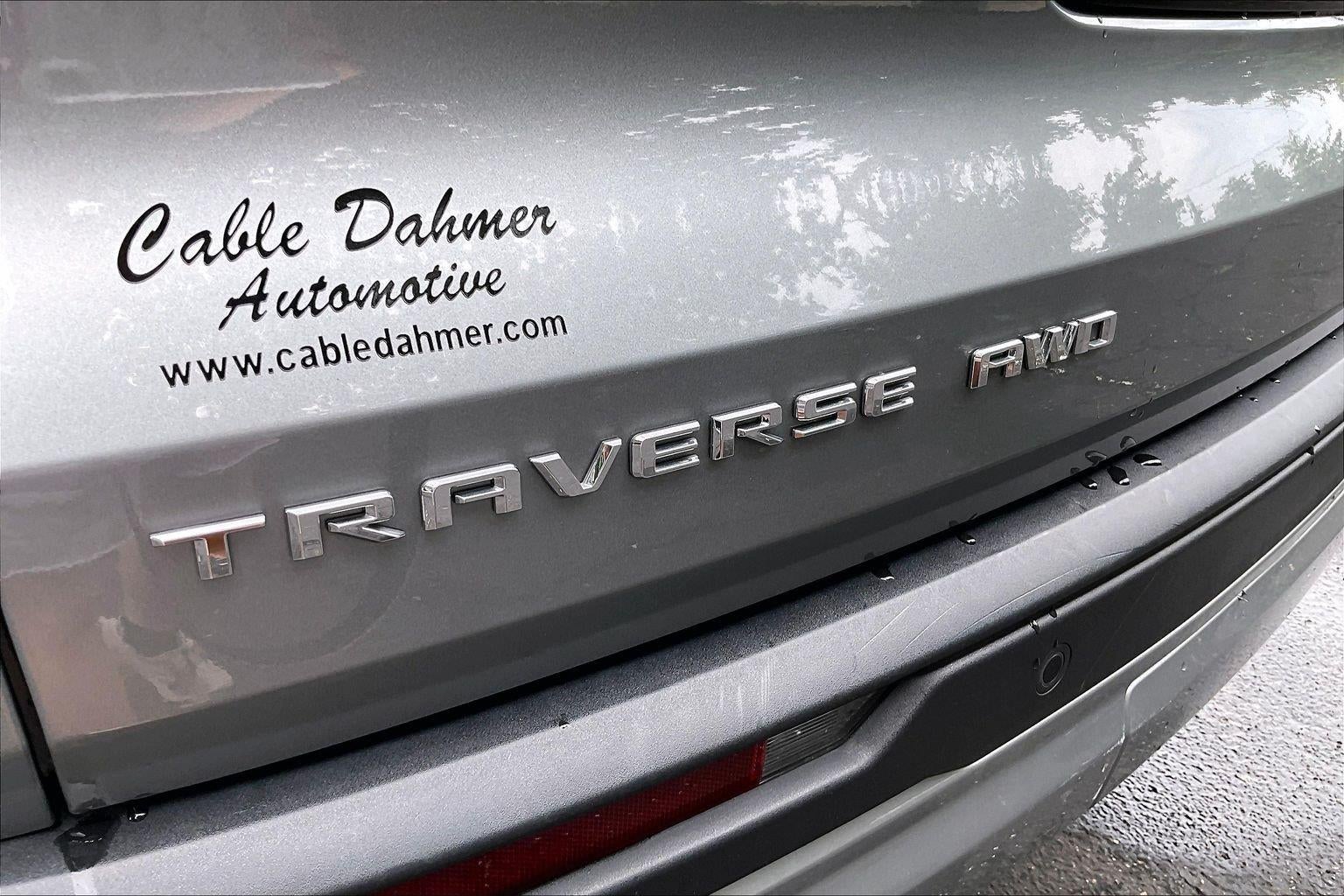 2024 Chevrolet Traverse LT