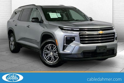 2024 Chevrolet Traverse LT