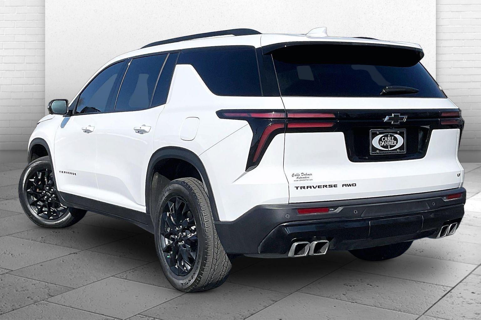 2024 Chevrolet Traverse LT