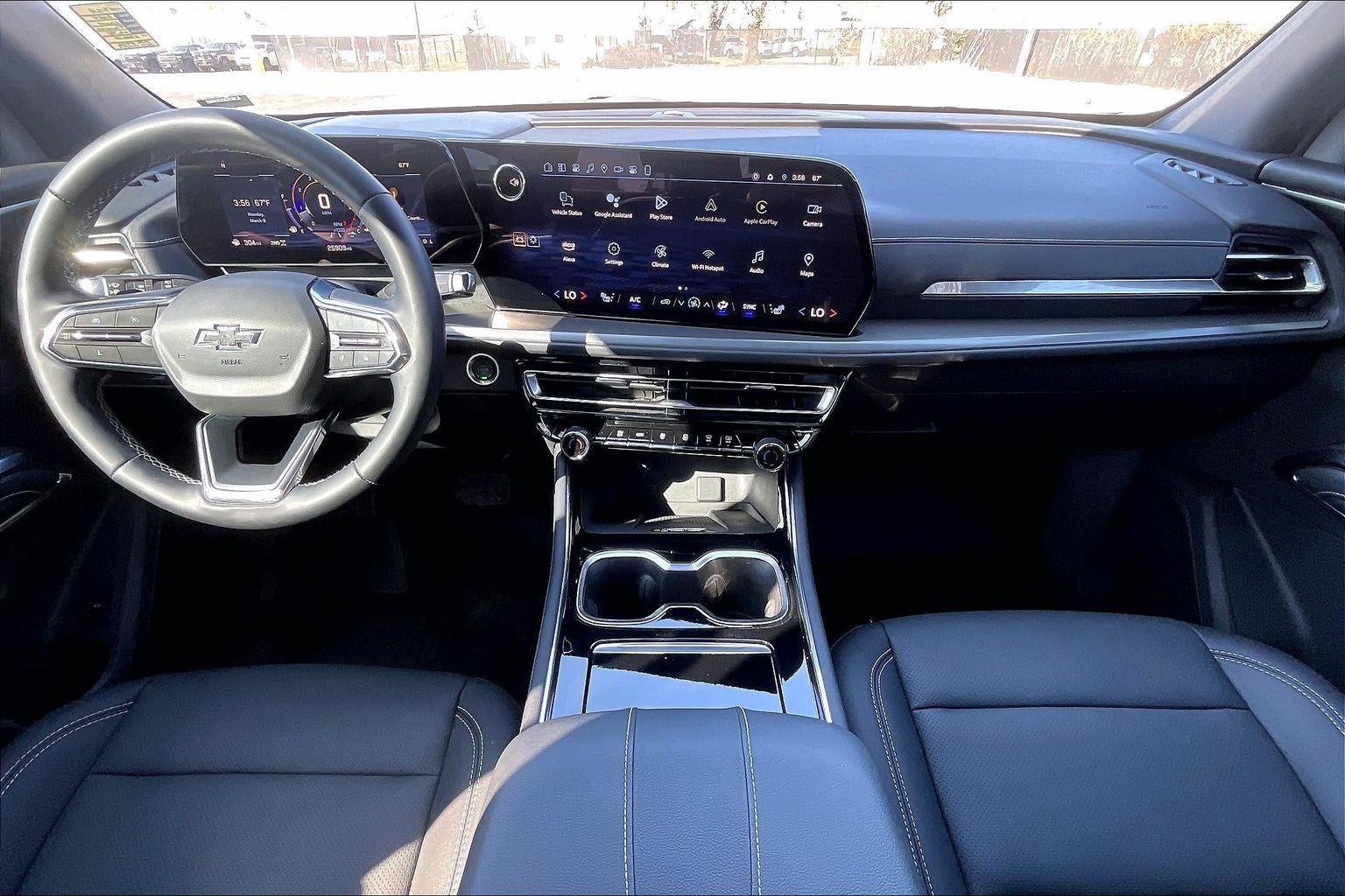 2024 Chevrolet Traverse LT