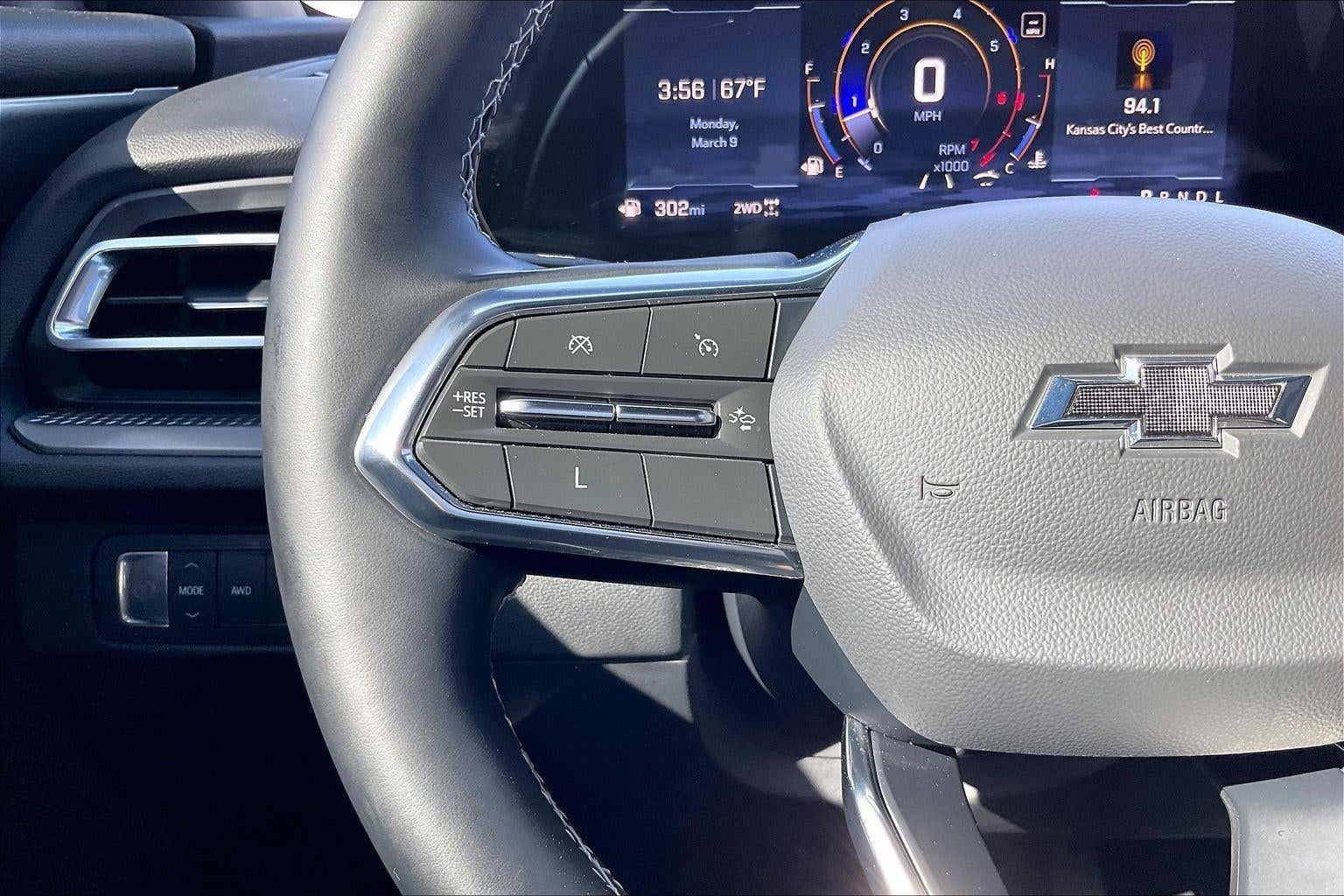 2024 Chevrolet Traverse LT